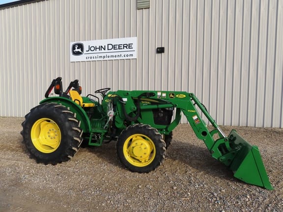 2016 John Deere 5055E Equipment Image0