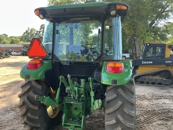 Image of John Deere 5055E equipment image 4