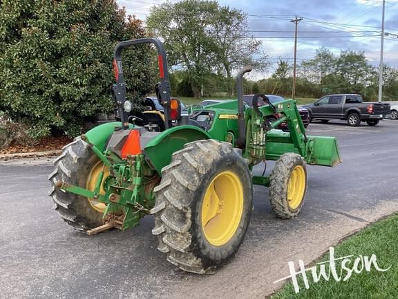Image of John Deere 5065E equipment image 3