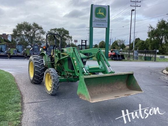 2016 John Deere 5065E Equipment Image0