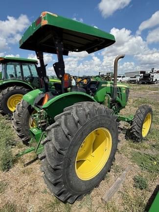 Image of John Deere 5065E equipment image 3