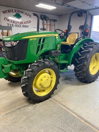 Image of John Deere 5075E Image 1