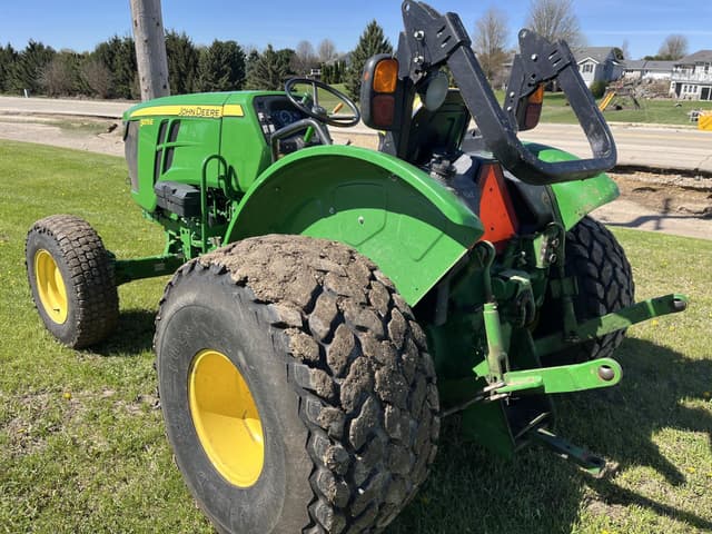 Image of John Deere 5075E equipment image 3