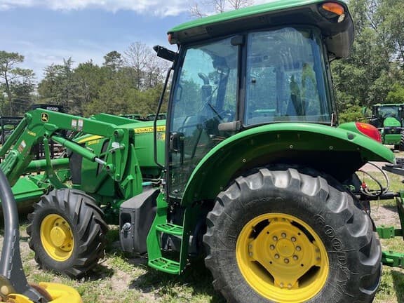 Image of John Deere 5085E equipment image 3