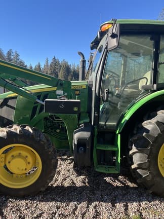 Image of John Deere 5085M equipment image 3