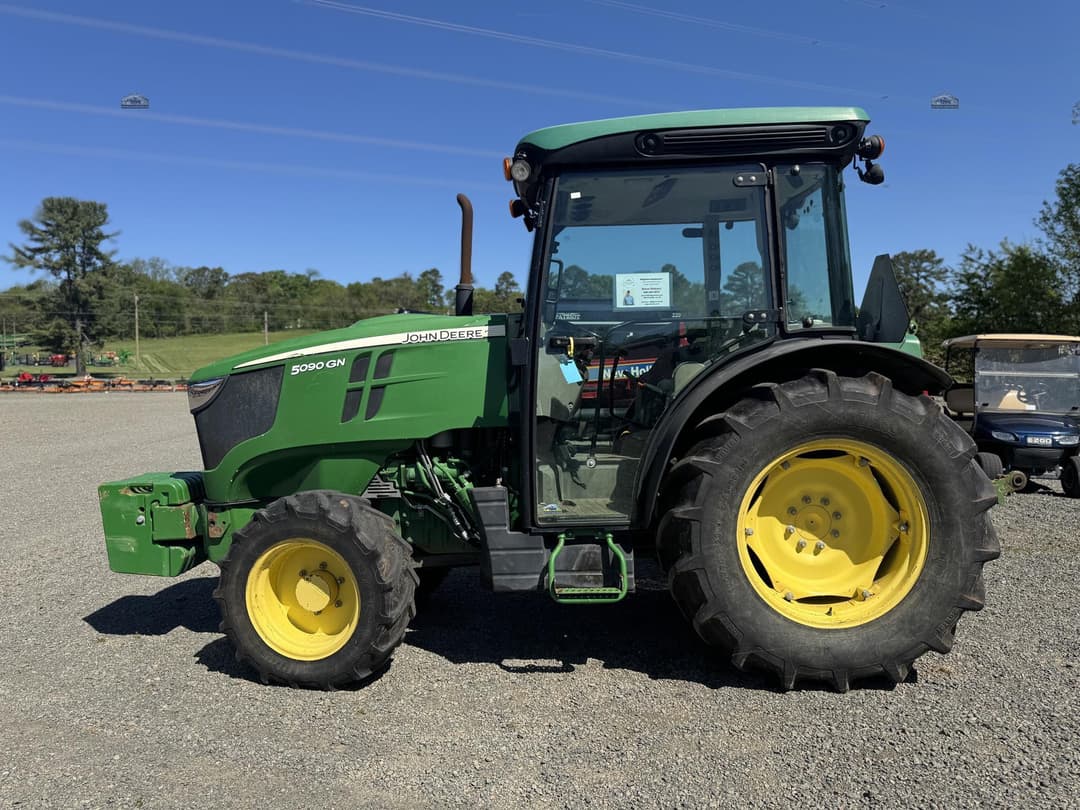 Image of John Deere 5090GN Primary image