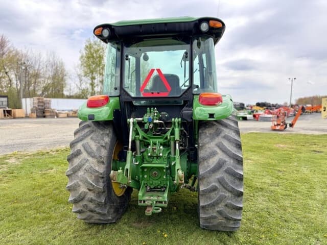 Image of John Deere 5115M equipment image 4