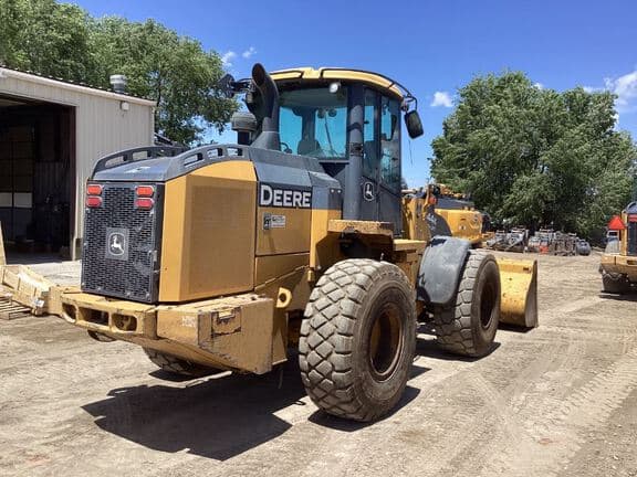 Image of John Deere 544K equipment image 4