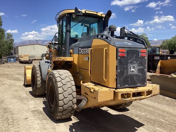 Image of John Deere 544K equipment image 2