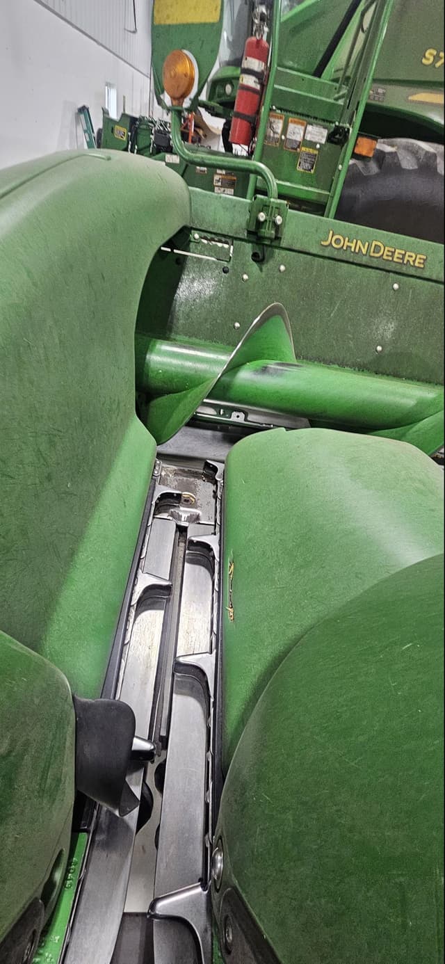 Image of John Deere 608C equipment image 4