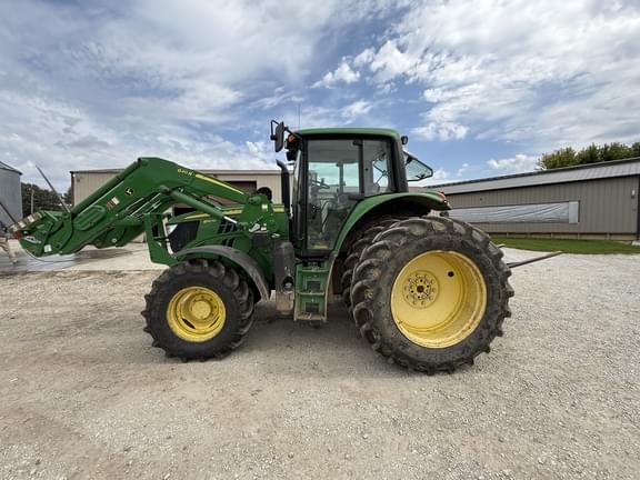 Image of John Deere 6110M equipment image 3