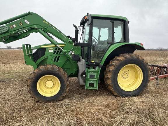 2016 John Deere 6110M Equipment Image0