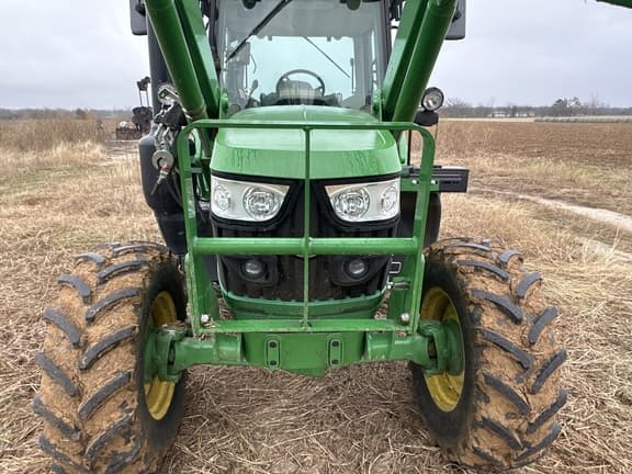 Image of John Deere 6110M equipment image 4
