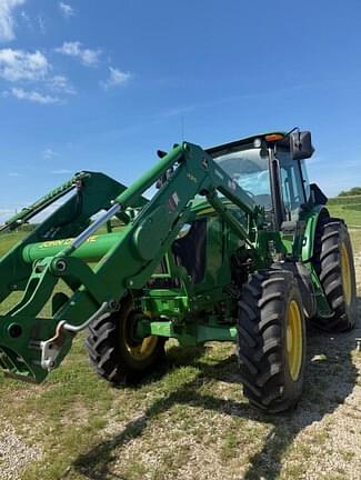 Image of John Deere 6120E equipment image 1