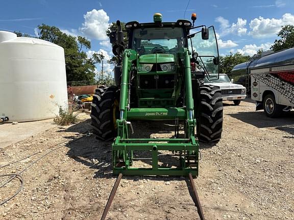 Image of John Deere 6120R equipment image 2