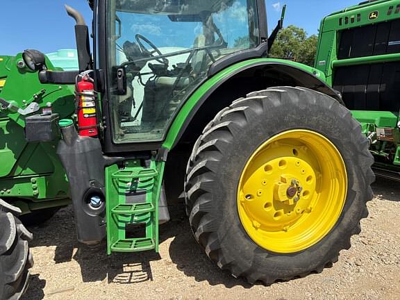 Image of John Deere 6120R equipment image 4