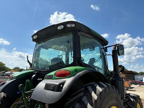 Image of John Deere 6120R equipment image 3