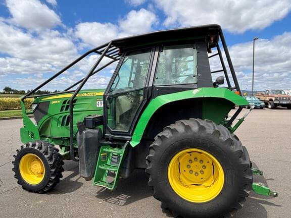 Image of John Deere 6125M equipment image 1