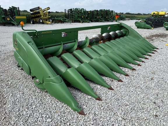 Main image John Deere 612C