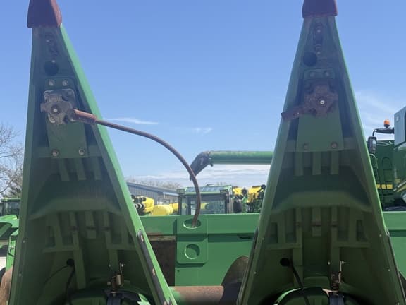 Image of John Deere 612C equipment image 4