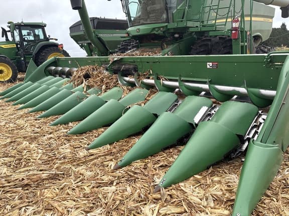 Image of John Deere 612C Primary image