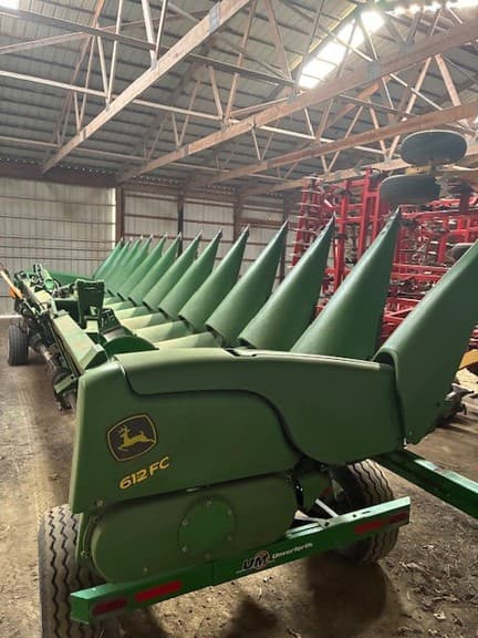 Image of John Deere 612FC equipment image 1