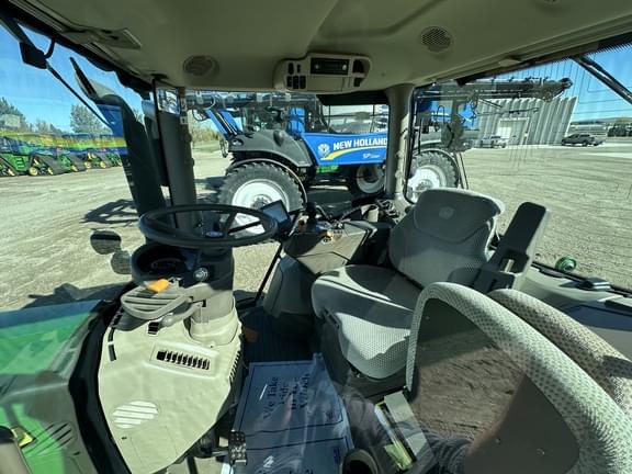 Image of John Deere 6130R equipment image 3