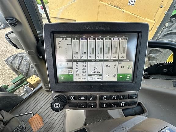 Image of John Deere 6130R equipment image 4