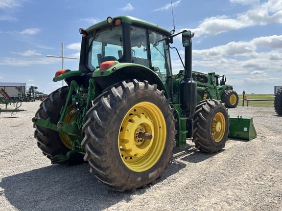 Image of John Deere 6155M equipment image 4
