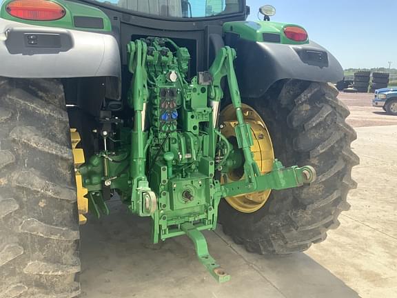 Image of John Deere 6155R equipment image 3