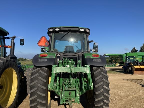 Image of John Deere 6175R equipment image 4