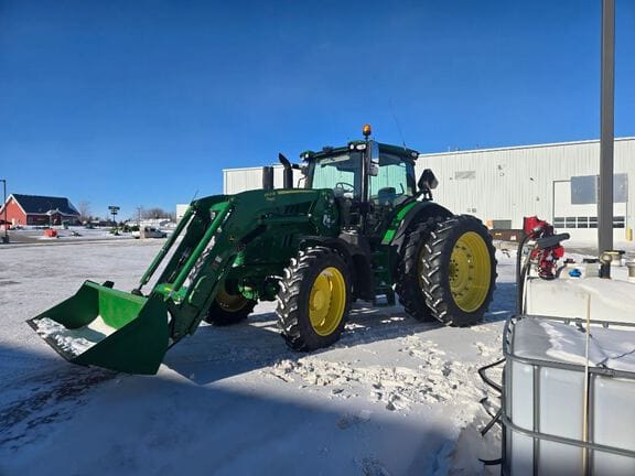 2016 John Deere 6175R Equipment Image0