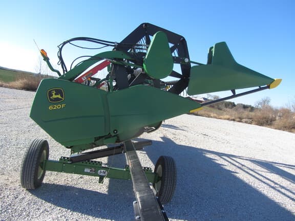 Image of John Deere 620F equipment image 3