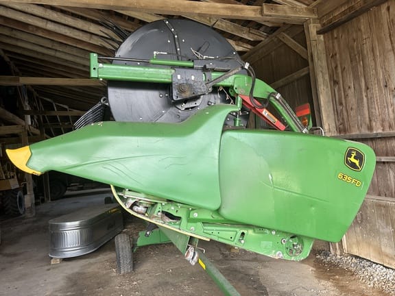 2016 John Deere 635FD Equipment Image0