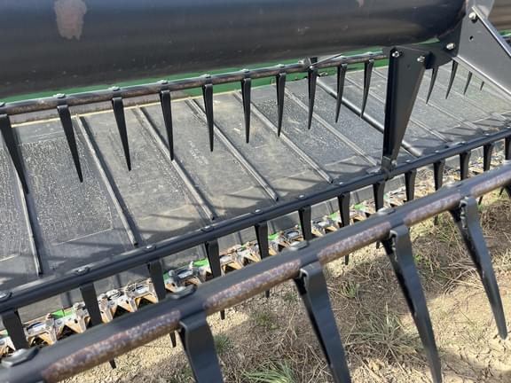 Image of John Deere 635FD equipment image 4