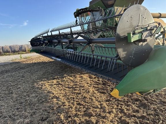 2016 John Deere 640FD Equipment Image0
