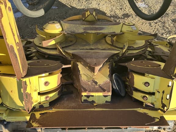 Image of John Deere 698 equipment image 3