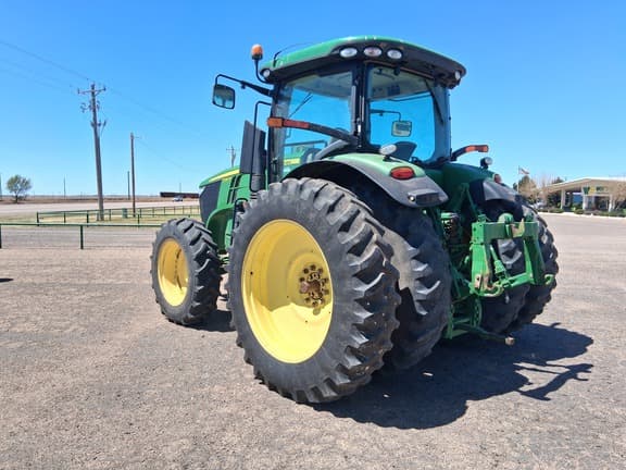 Image of John Deere 7210R equipment image 2
