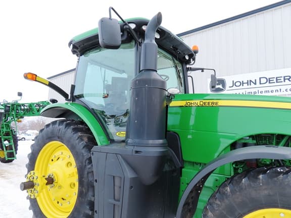 Image of John Deere 8245R equipment image 2