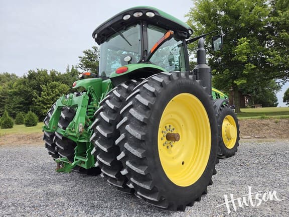 Image of John Deere 8270R equipment image 3
