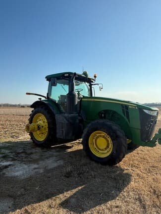 Image of John Deere 8270R equipment image 4