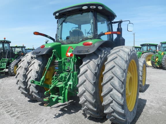 Image of John Deere 8270R equipment image 3