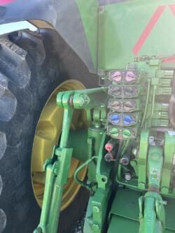 Image of John Deere 8295R equipment image 4