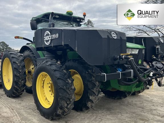 2016 John Deere 8320R Equipment Image0