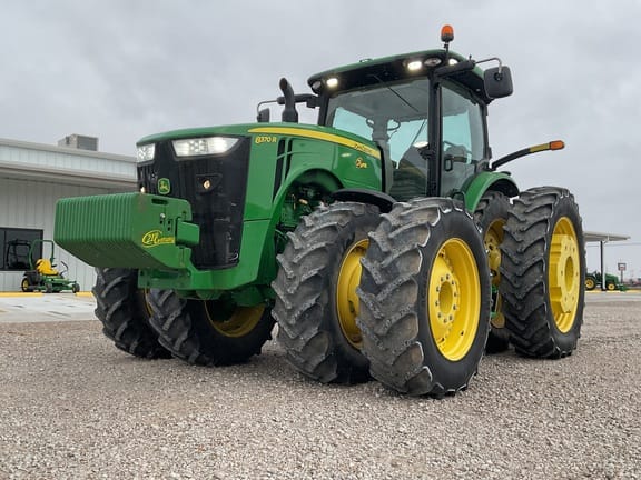 2016 John Deere 8370R Equipment Image0