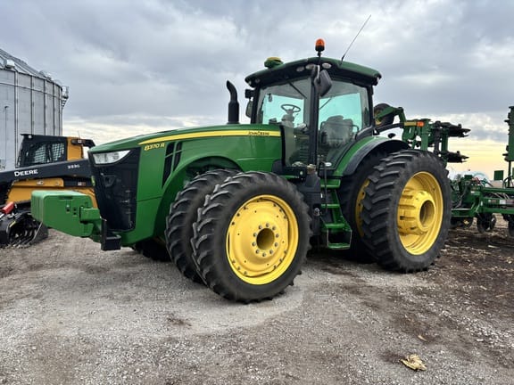 2016 John Deere 8370R Equipment Image0