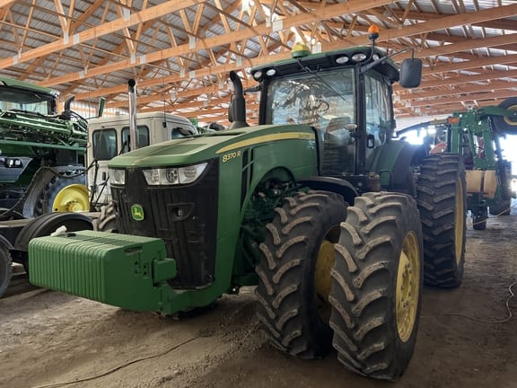 2016 John Deere 8370R Equipment Image0