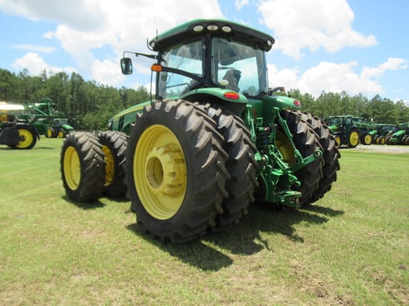 2016 John Deere 8370R Equipment Image0