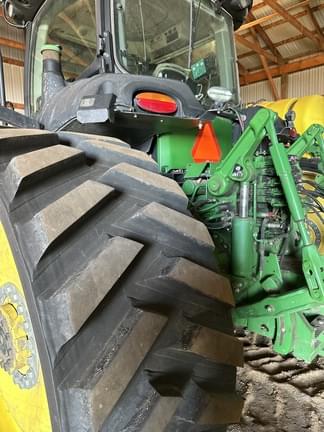Image of John Deere 8370RT equipment image 1
