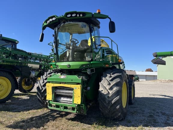 Image of John Deere 8600 equipment image 2